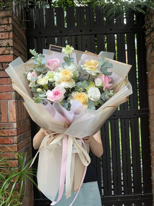 Bó hoa Garden Flower Hồng Juliet & Lạc Thần – Sang trọng, Lãng mạn, Tặng Dịp Đặc Biệt