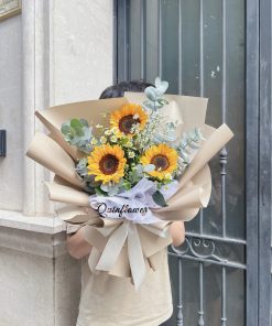 Bó hoa hướng dương tốt nghiệp