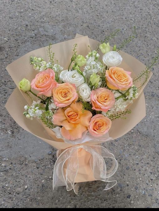 Bó hoa nghỏ xinh mừng tốt nghiệp